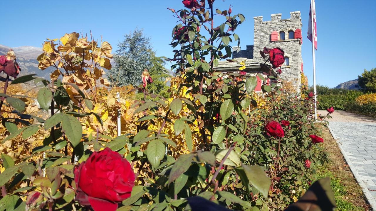 Bed and Breakfast Castel De Daval Sierre Esterno foto
